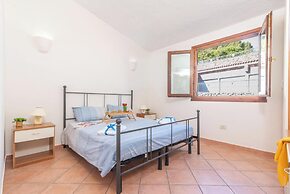 Domus De Pedra Pertunta