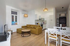 Comfortable City Apartment Anna