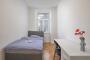 Comfortable City Apartment Anna