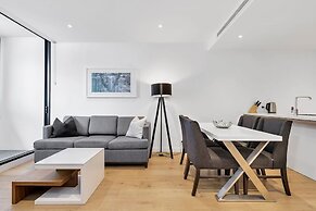 Fortitude Valley 1BRM with Skyline Views