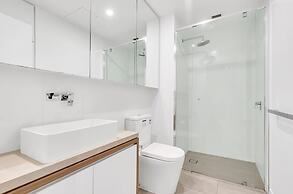 Fortitude Valley 1BRM with Skyline Views