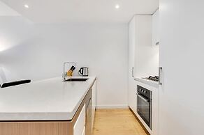 Fortitude Valley 1BRM with Skyline Views