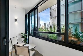 Fortitude Valley 1BRM with Skyline Views