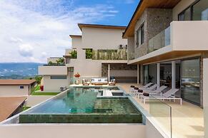 Villa Aroka 4 Bed Sea View KBR41