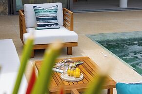 Villa Aroka 4 Bed Sea View KBR41