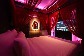 Hotel Lamour
