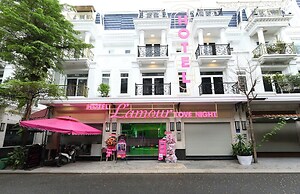 Hotel Lamour