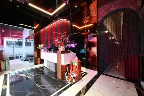 Hotel Lamour
