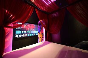 Hotel Lamour