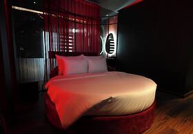 Hotel Lamour