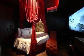 Hotel Lamour