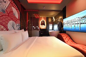 Hotel Lamour