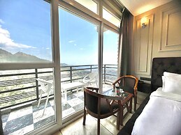 Hill Top Heaven By Elvora Hotels & Resorts