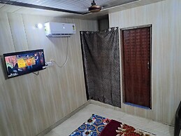 Pari Ac Restaurant & Hotel