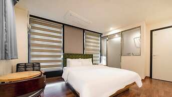 Billy Hotel