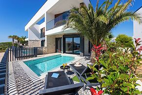 Villa Emma With Pool and sea view