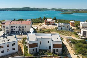 Villa Emma With Pool and sea view