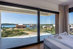 Villa Petra with Pool and Sea View