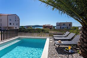 Villa Petra with Pool and Sea View