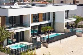 Villa Petra with Pool and Sea View