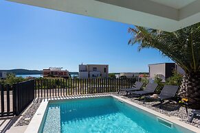Villa Petra with Pool and Sea View