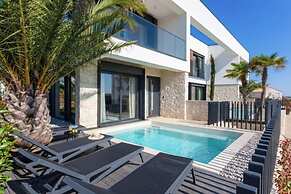 Villa Petra with Pool and Sea View