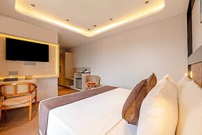 Sterling Rampath Ayodhya