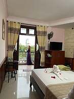Nam Phuong Riverside Villa