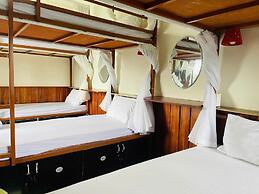Nam Phuong Riverside Villa