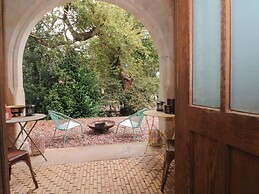 Diamond Lodge