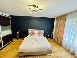Metropole Apartments Signature Suite