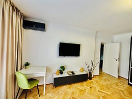 Metropole Apartments Signature Suite