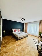Metropole Apartments Signature Suite