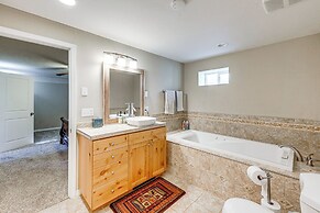 Hot Tub, Views & Private Dock: Polson Haven!