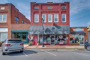 Explore Historic Dtwn! Walkable Loft in Murphy
