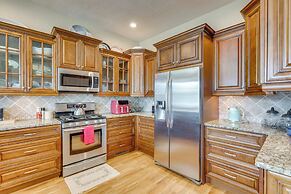 Explore Historic Dtwn! Walkable Loft in Murphy