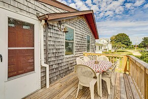 Dock + Water Access: Charlestown Beach Escape!