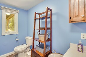 Peaceful & Private! Pet-friendly Williamsburg Home