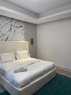 Sujimoto MacDonald 2 Bedroom Apartment