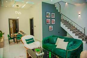 Aviv Luxury Homes