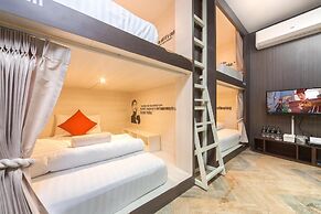 Sleep Walker Poshtel