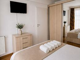 Brasov Altipiani Apartments