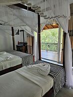 Jungle Paradise Hotel