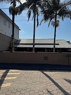 Home das Três Palmeiras