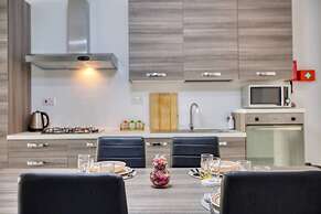 Apartment in Marsalforn Beaches Seaside Dining