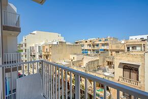 Apartment in Marsalforn Beaches Seaside Dining