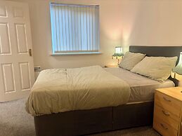 2 Bed Wolverhampton Apartment-sleeps 5
