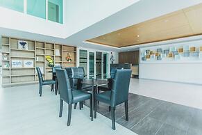 Studio in Ozone Condo in Kata A702