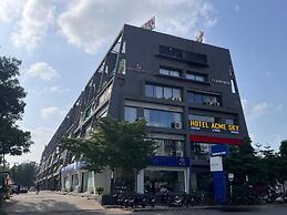 Hotel Acme Sky