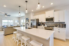 Easy Beach Access: New PCB Retreat w/ Resort Pool!